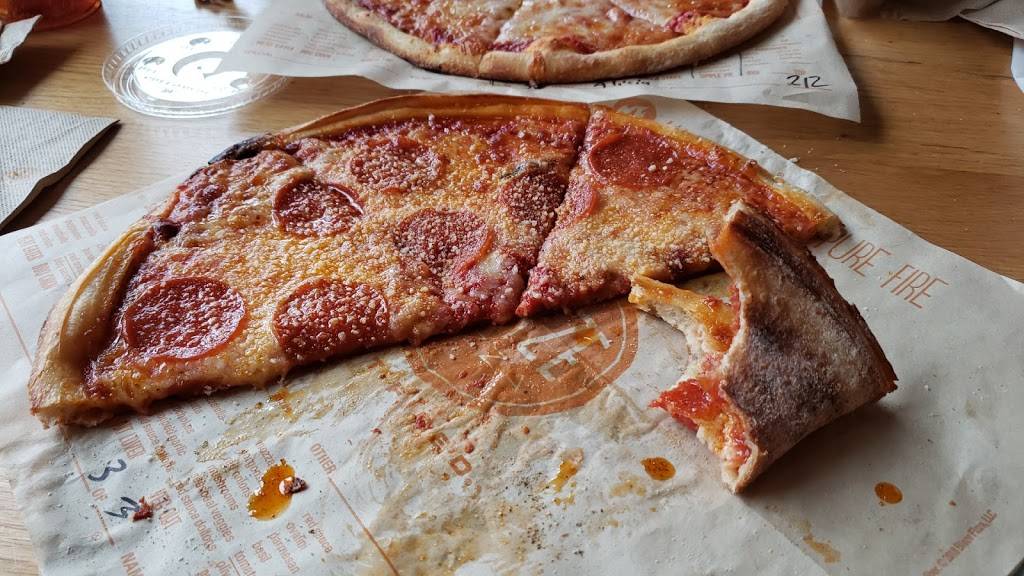 Blaze Pizza | restaurant | 1595 Niagara Falls Blvd #900, Amherst, NY 14226, USA | 7164422366 OR +1 716-442-2366