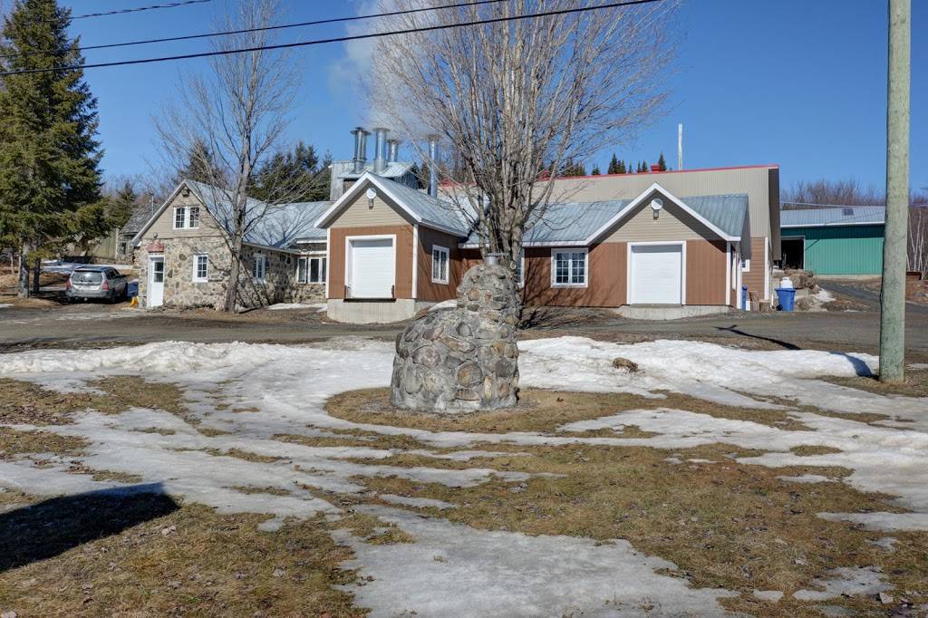 Erabliere Les Sucreries DOr | restaurant | 871 220 Rte, Bonsecours, QC J0E 1H0, Canada | 8194160122 OR +1 819-416-0122