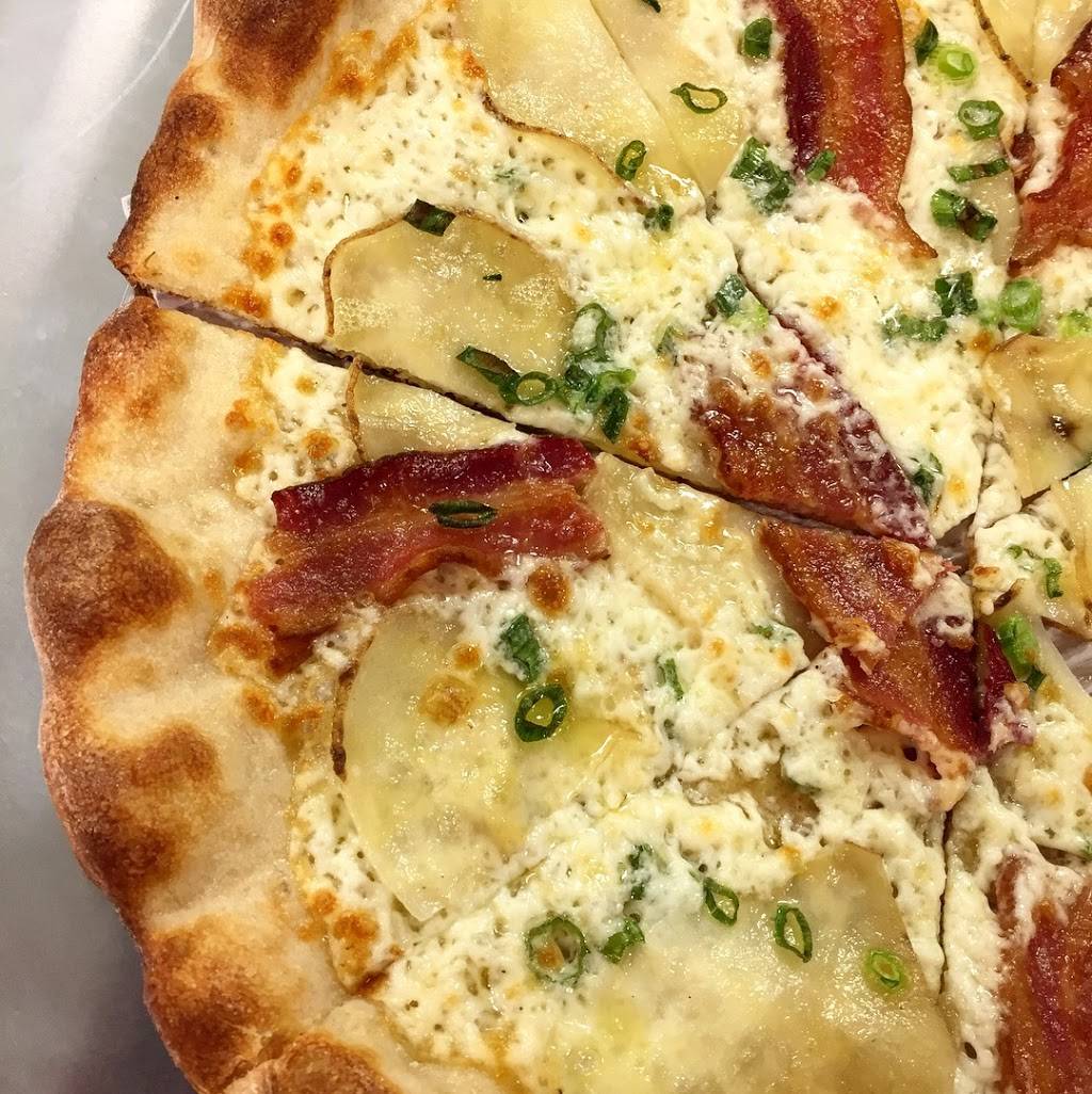 State of Mind Public House and Pizzeria | restaurant | 101 Plaza N, Los Altos, CA 94022, USA | 6503835210 OR +1 650-383-5210