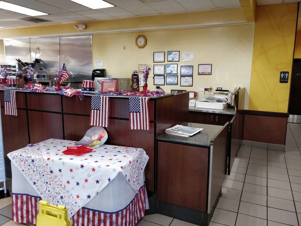 Dunkin | cafe | 245 S Bolingbrook Dr, Bolingbrook, IL 60440, USA | 6303784829 OR +1 630-378-4829