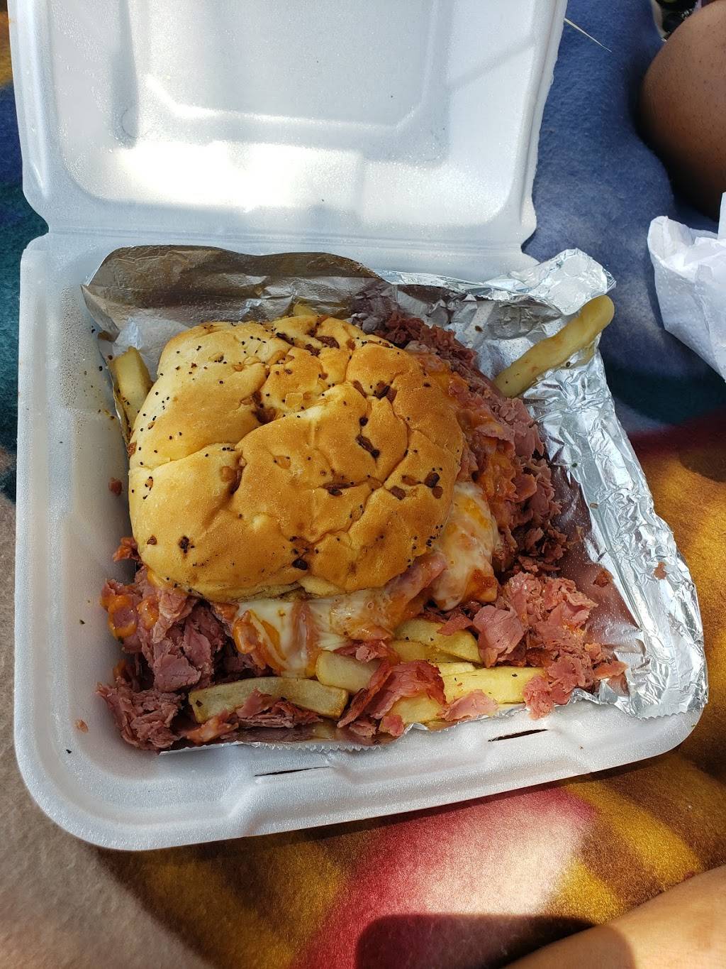 Conant Street Grill | restaurant | 19132 Conant St, Detroit, MI 48234, USA | 3138937777 OR +1 313-893-7777