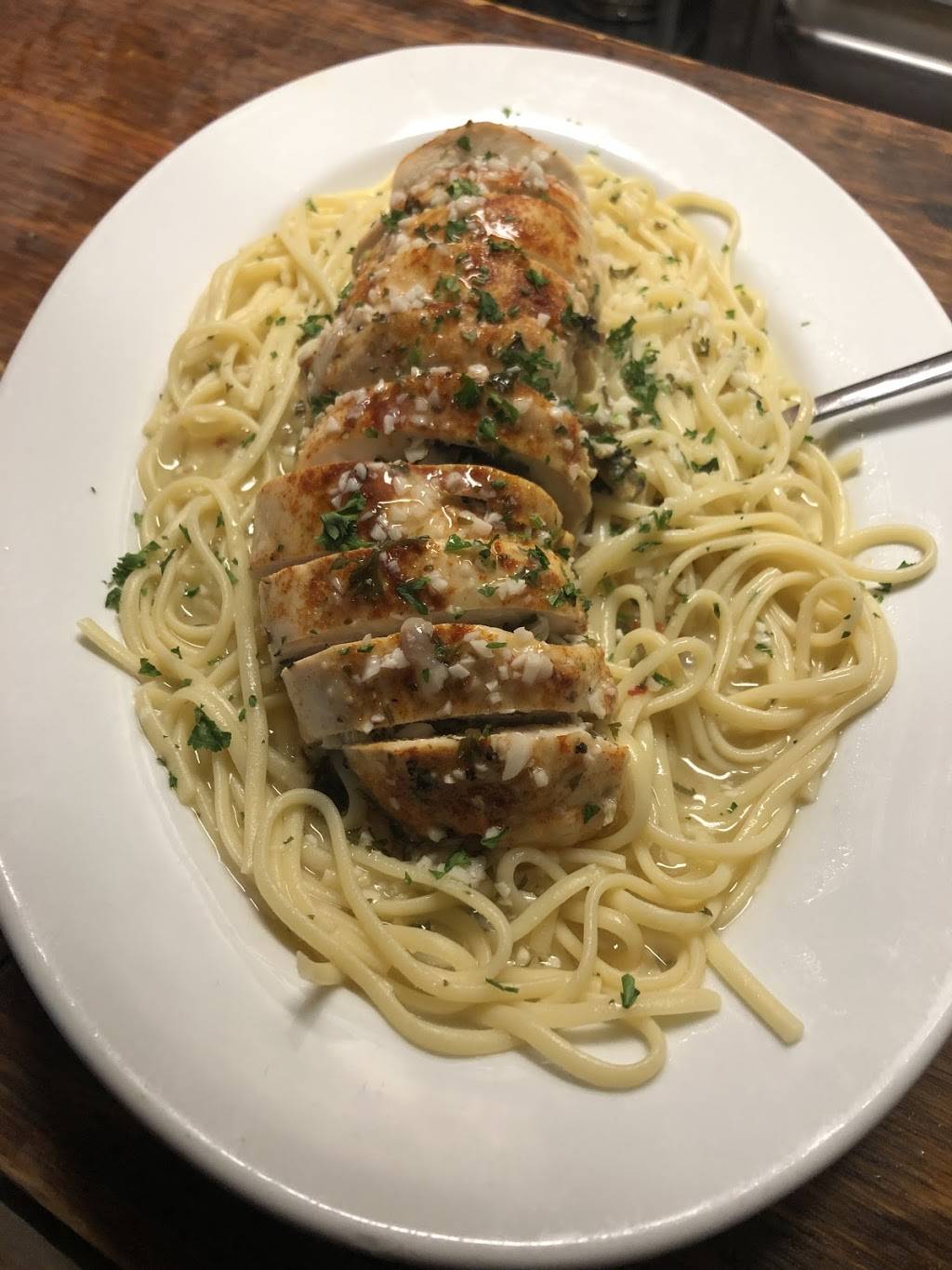 Tonys Italian Restaurant | restaurant | 1191 Rte 9W, Marlboro, NY 12542, USA | 8452369658 OR +1 845-236-9658