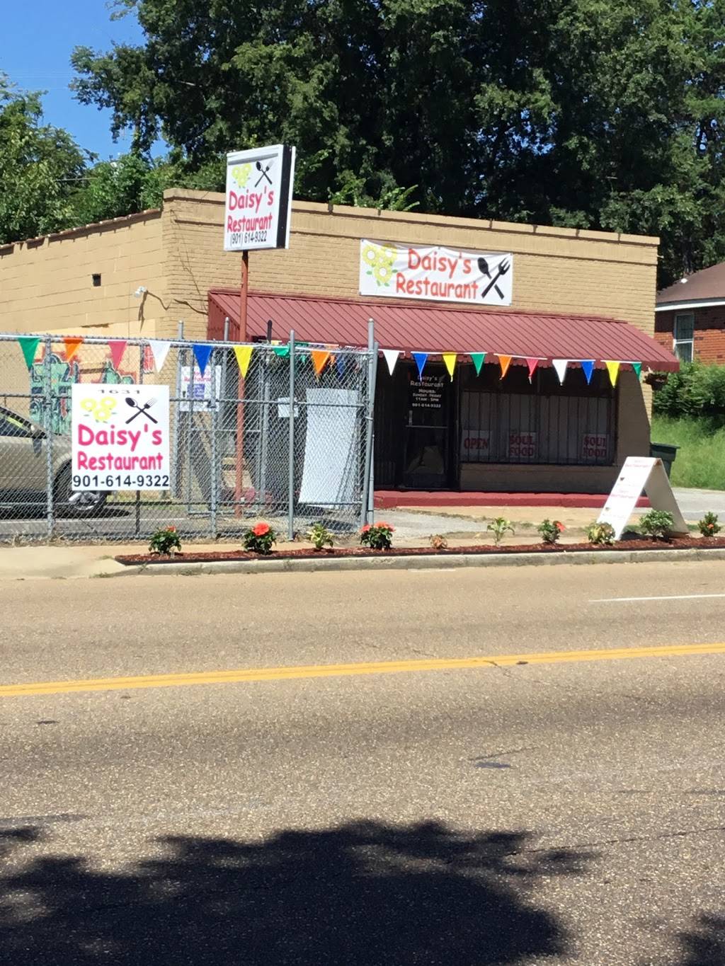 Daisys Restaurant | restaurant | 1631 S 3rd St, Memphis, TN 38106, USA | 9016149322 OR +1 901-614-9322