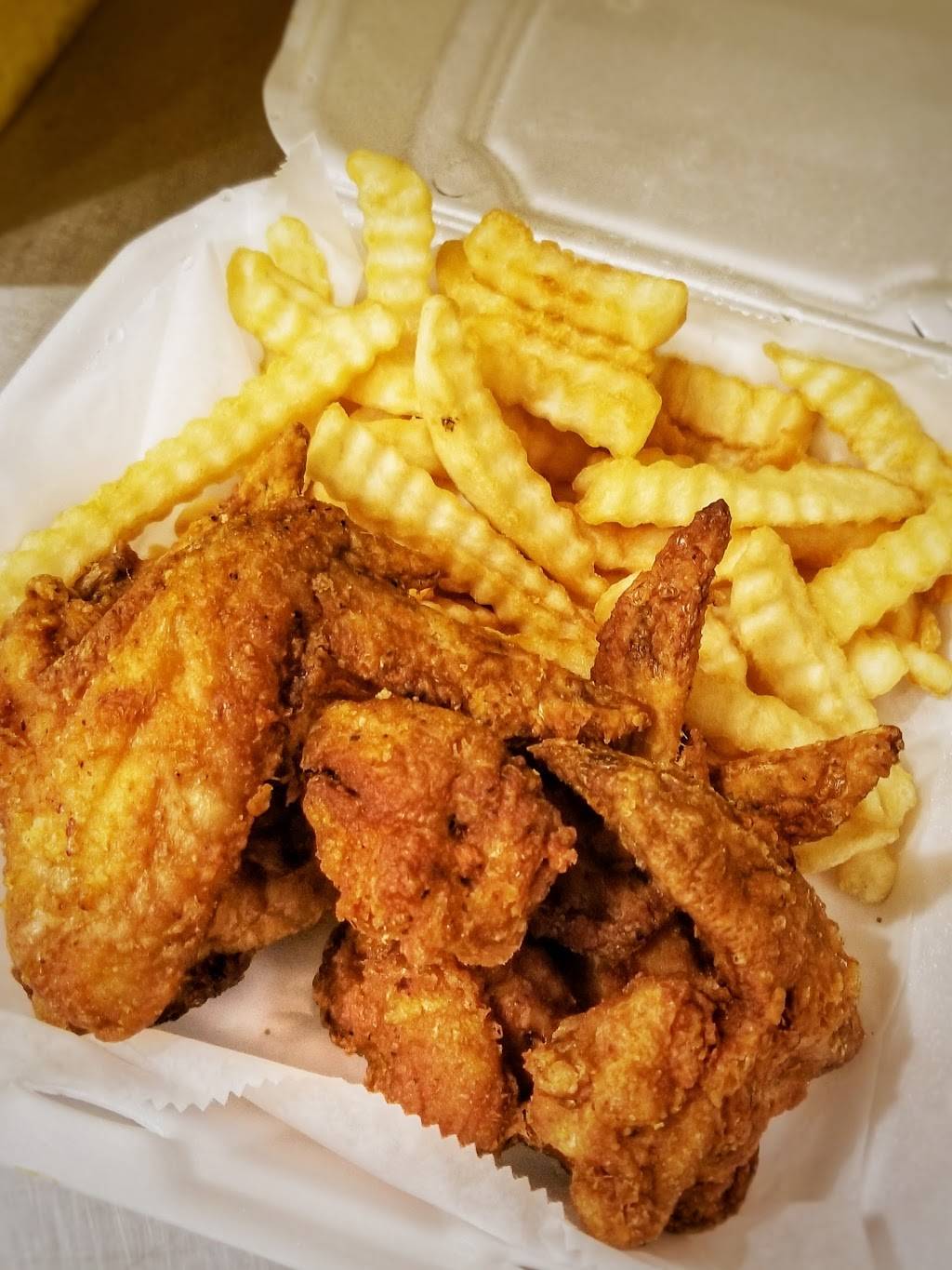 Americas Best Wings & Seafood | restaurant | 830 N Rolling Rd, Catonsville, MD 21228, USA | 4107889464 OR +1 410-788-9464