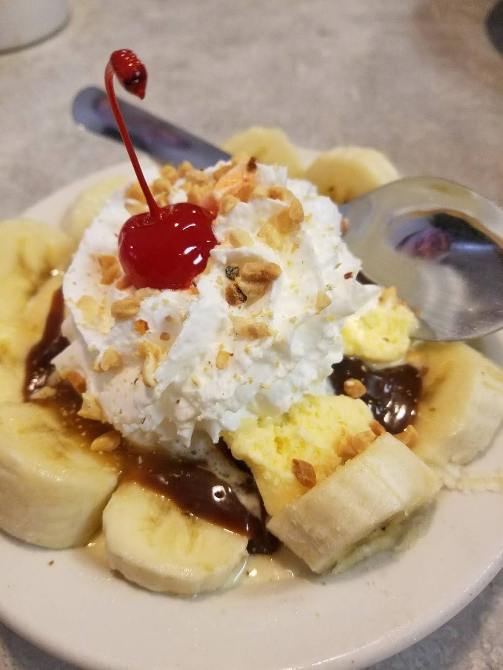 The Village Palace | restaurant | 4170 Orchard Lake Rd, West Bloomfield Township, MI 48323, USA | 2486823400 OR +1 248-682-3400