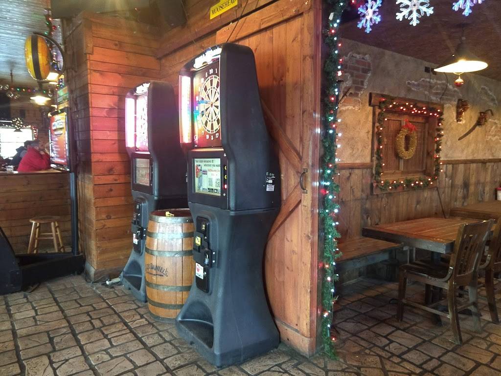 Bristled Boar Saloon & Grill | restaurant | 2611 Branch St, Middleton, WI 53562, USA | 6088310436 OR +1 608-831-0436