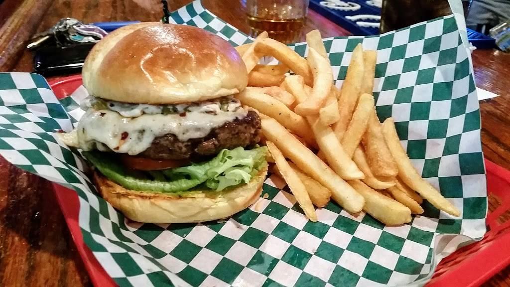 Manleys Irish Mutt | restaurant | 7041 E 10th St, Indianapolis, IN 46219, USA | 3173510009 OR +1 317-351-0009