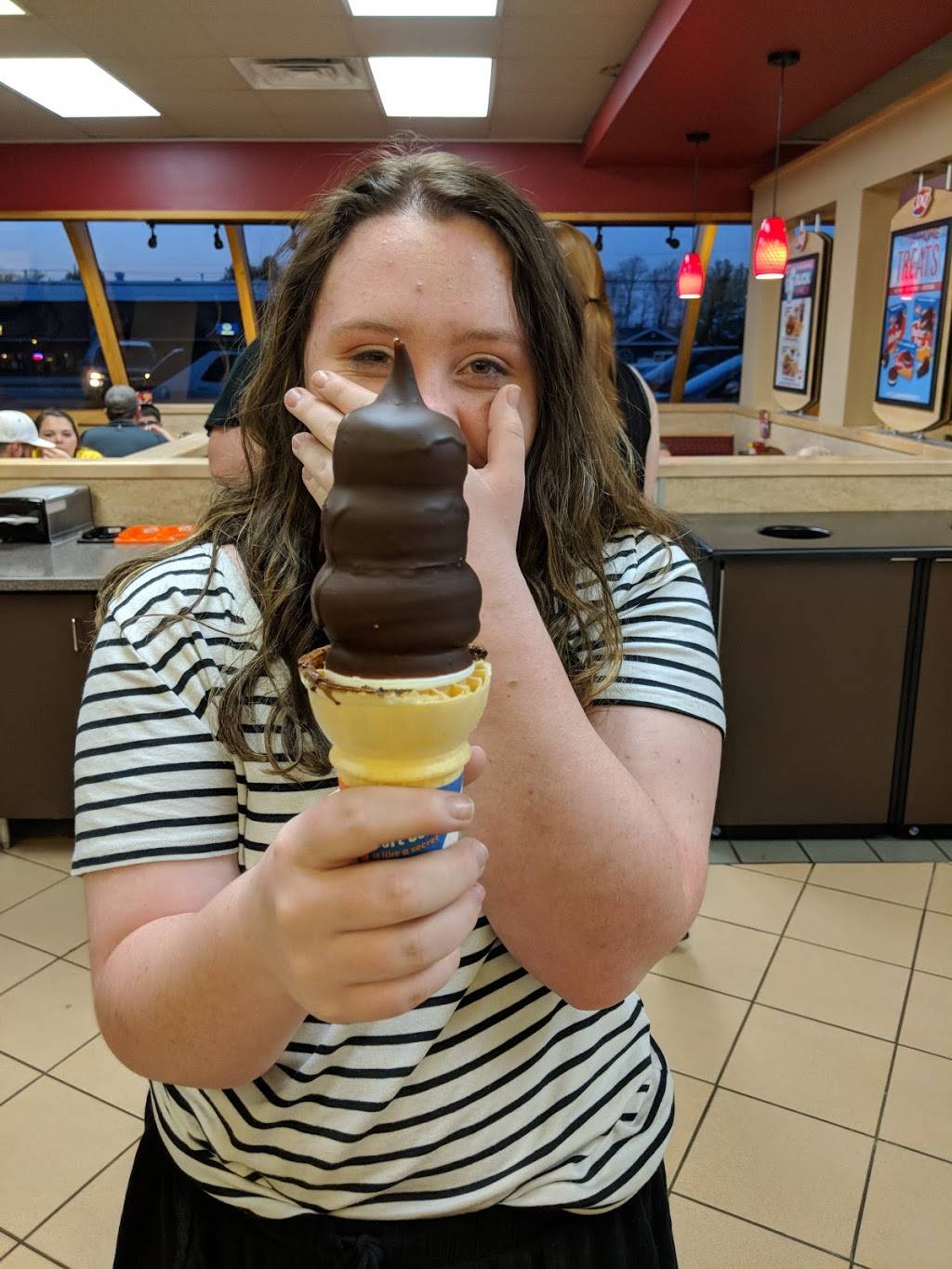 Dairy Queen Grill & Chill | restaurant | 1224 Peoria St, Washington, IL 61571, USA | 3094442912 OR +1 309-444-2912