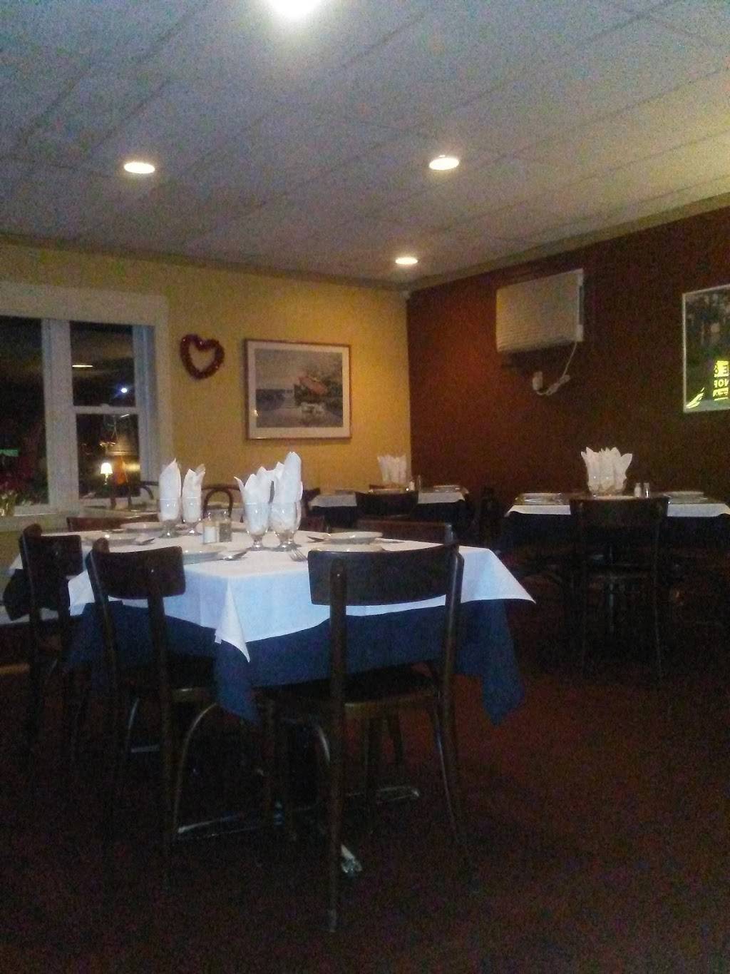Onofrios | restaurant | 421 Neighborhood Rd, Mastic Beach, NY 11951, USA | 6313953332 OR +1 631-395-3332