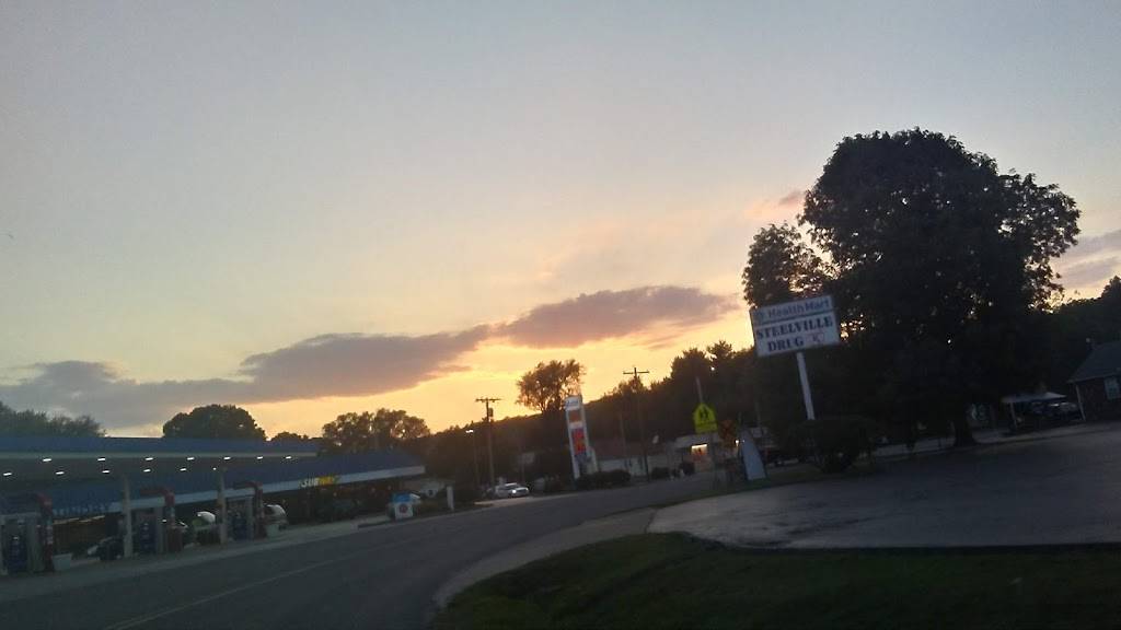 On the Run - Steelville | meal takeaway | 510 Main St, Steelville, MO 65565, USA | 5737752499 OR +1 573-775-2499