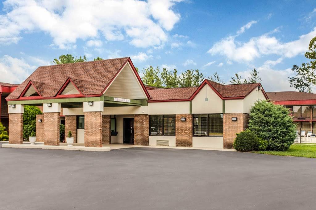 Econo Lodge Asheville Airport | restaurant | 196 Underwood Rd, Fletcher, NC 28732, USA | 8286841200 OR +1 828-684-1200