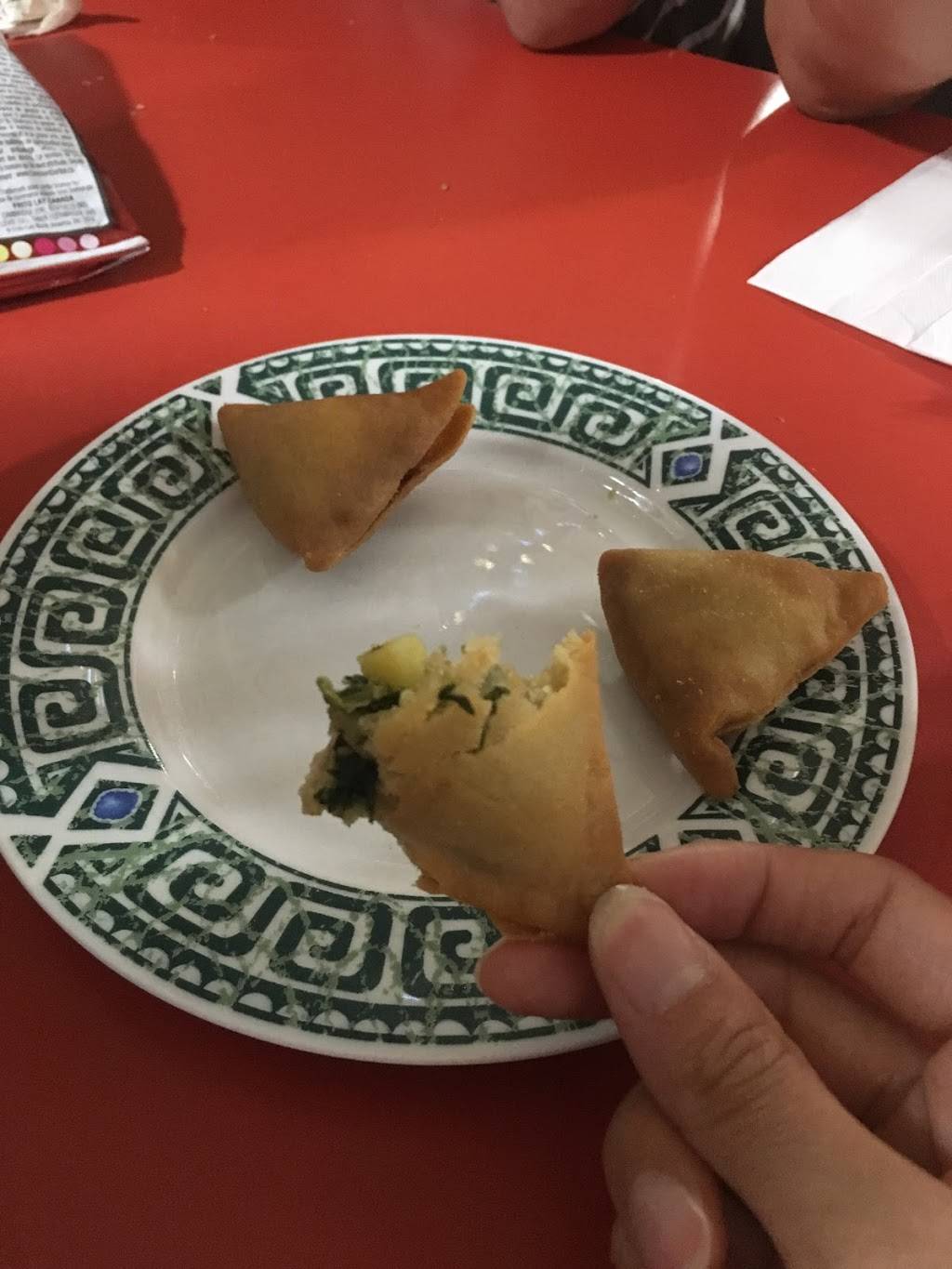 Duffys Restaurant | restaurant | 399 Dawes Rd, East York, ON M4B 2E6, Canada | 4162850612 OR +1 416-285-0612