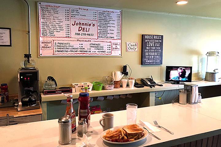 Johnnies Deli | cafe | 3316 139th St, Robbins, IL 60472, USA | 7082704653 OR +1 708-270-4653