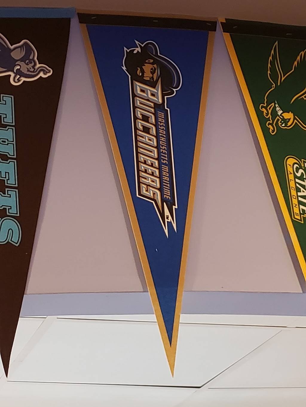 Foxboro Sports Tavern Bonita | restaurant | 25271 Chamber of Commerce Dr, Bonita Springs, FL 34134, USA | 2399922337 OR +1 239-992-2337