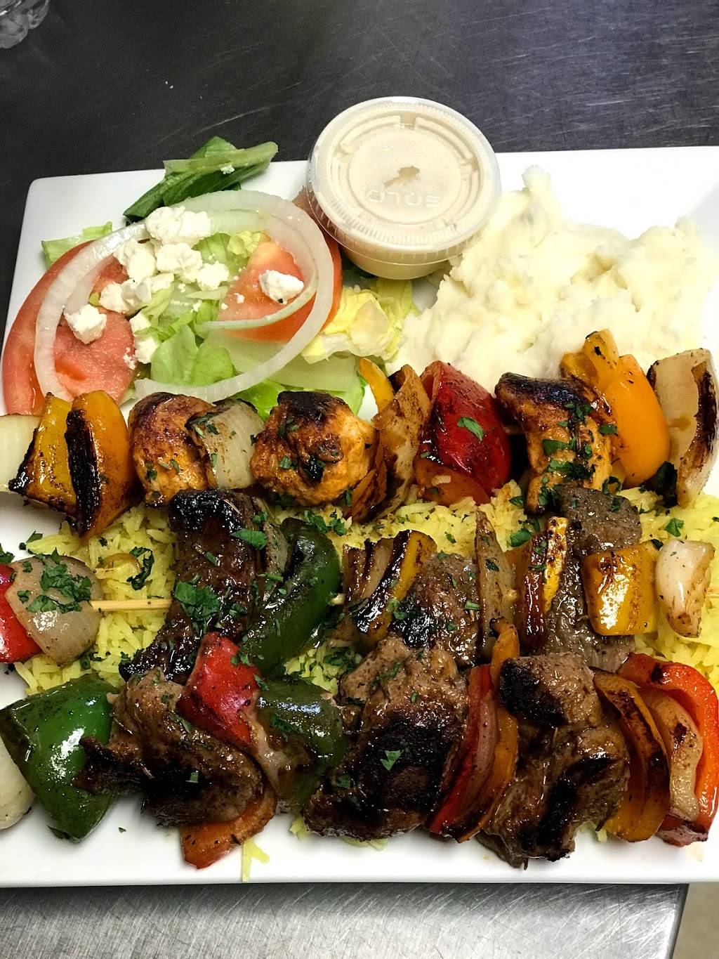 Astor Pizza & Grill | restaurant | 4105 N Dupont Hwy, Dover, DE 19901, USA | 3027448348 OR +1 302-744-8348