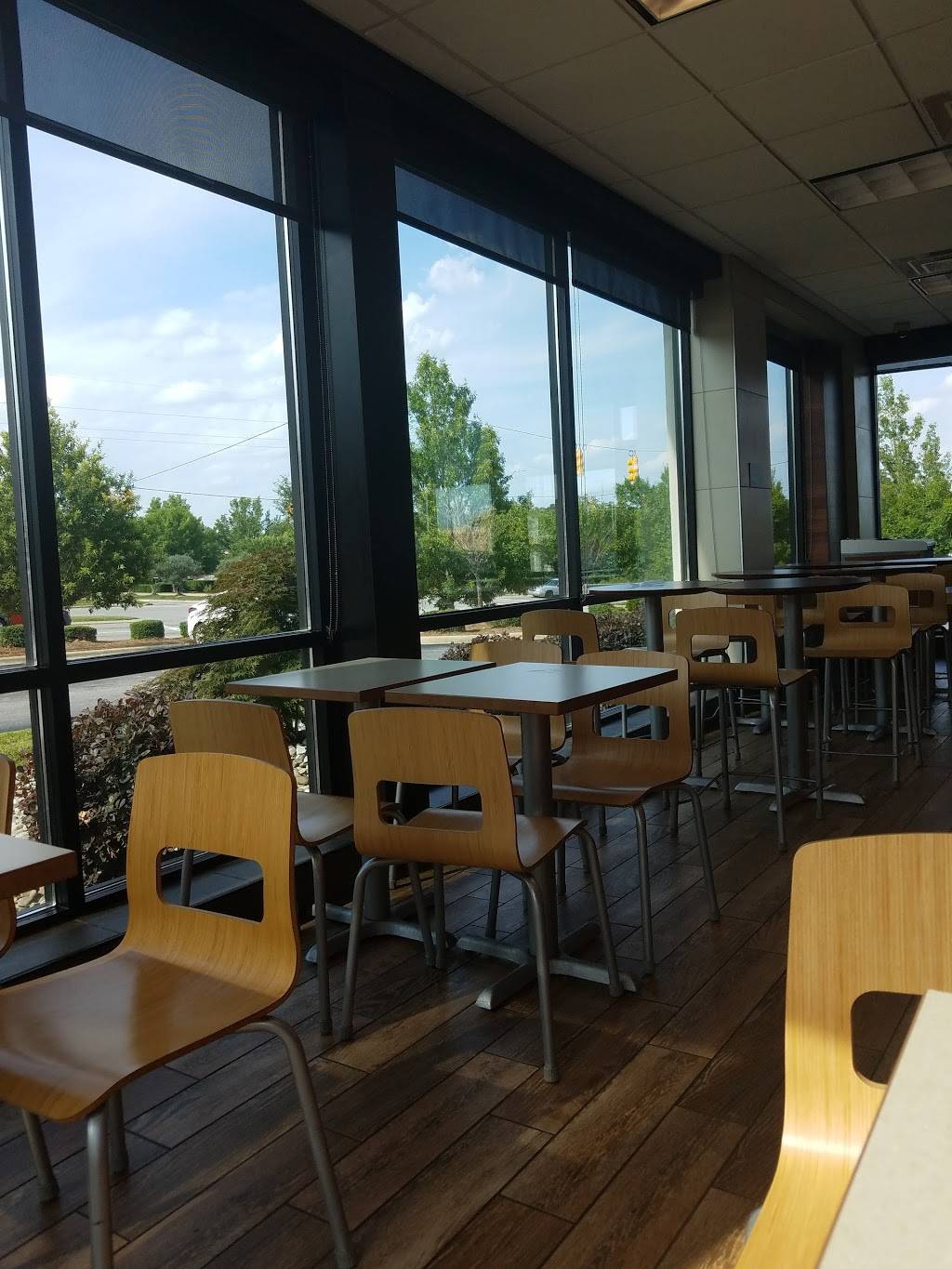 Wendys | restaurant | 1020 Timber Drive East, Garner, NC 27529, USA | 9194579999 OR +1 919-457-9999