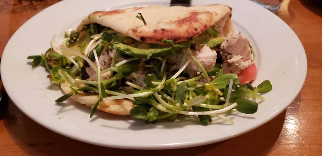 Good Earth Restaurant | restaurant | 1901 MN-36, Roseville, MN 55113, USA | 6516360956 OR +1 651-636-0956