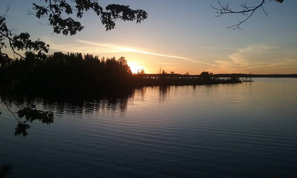 Blueberry Lake Oasis | restaurant | 11301 W Pine Knoll Rd, New Post, WI 54828, USA | 7159453330 OR +1 715-945-3330