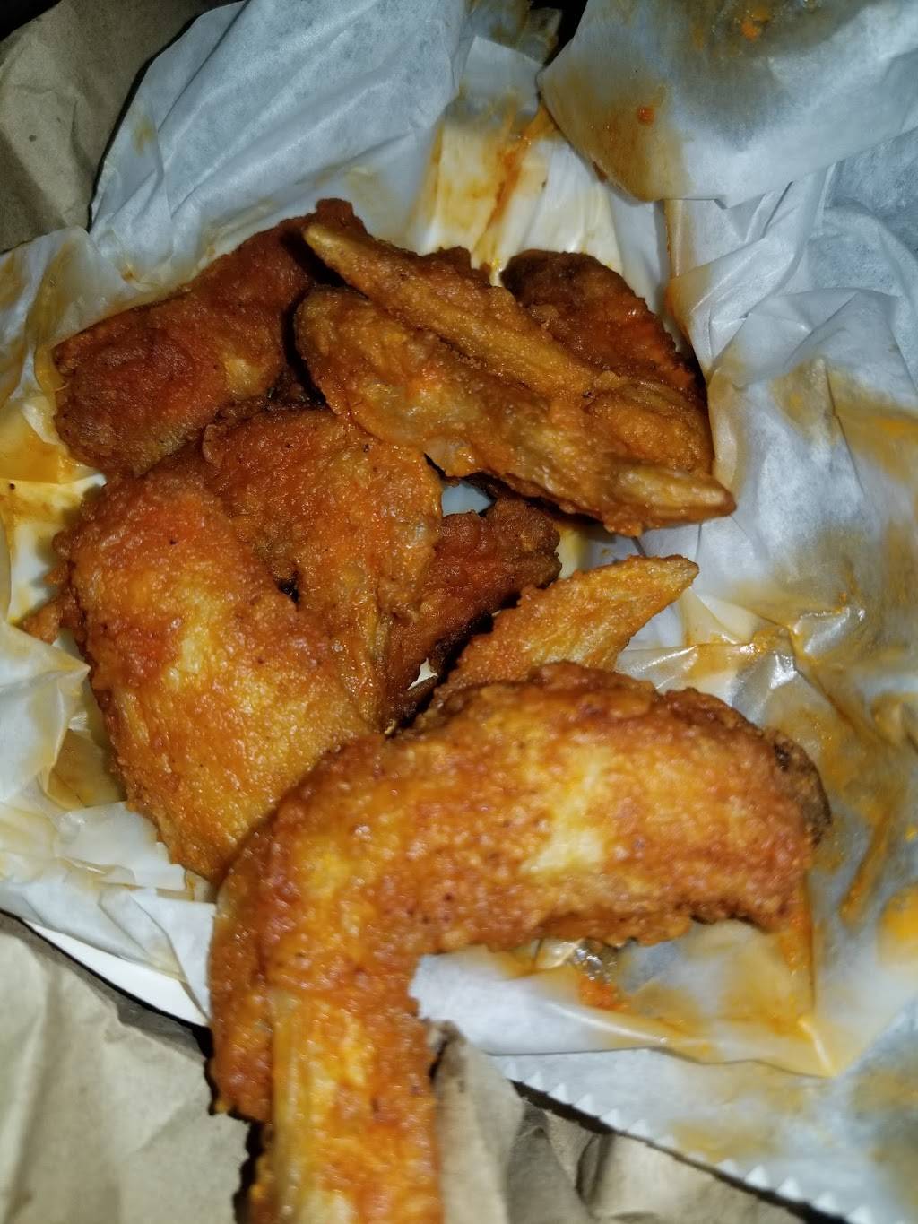 Red Rooster Restaurant | restaurant | 2101 E 71st St, Chicago, IL 60649, USA | 7734937777 OR +1 773-493-7777