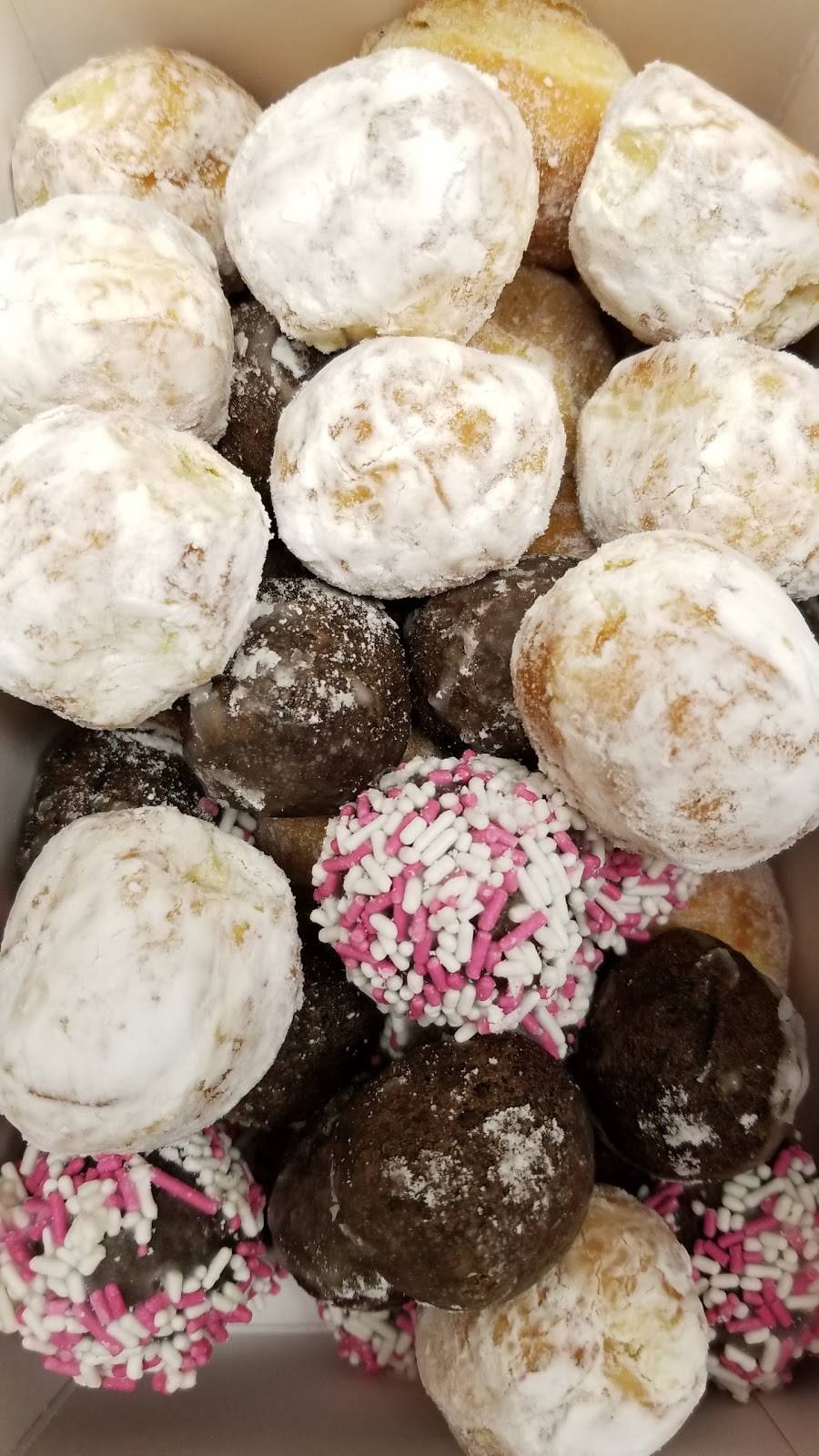 Dunkin | cafe | 1326 W Anaheim St, Wilmington, CA 90744, USA | 4242872119 OR +1 424-287-2119