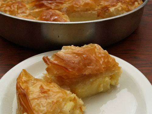 Plaka Taverna | restaurant | 410 E Wilson St, Madison, WI 53703, USA | 6082514455 OR +1 608-251-4455