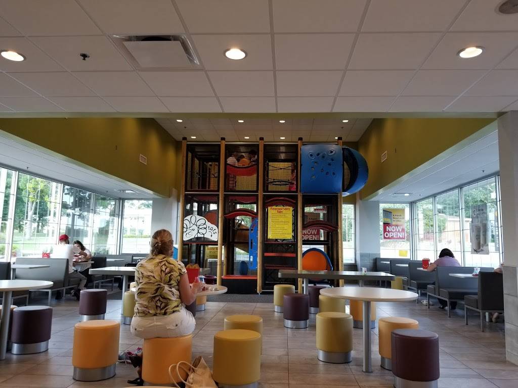 McDonalds | cafe | 1152 State St, Lemont, IL 60439, USA | 6302573100 OR +1 630-257-3100