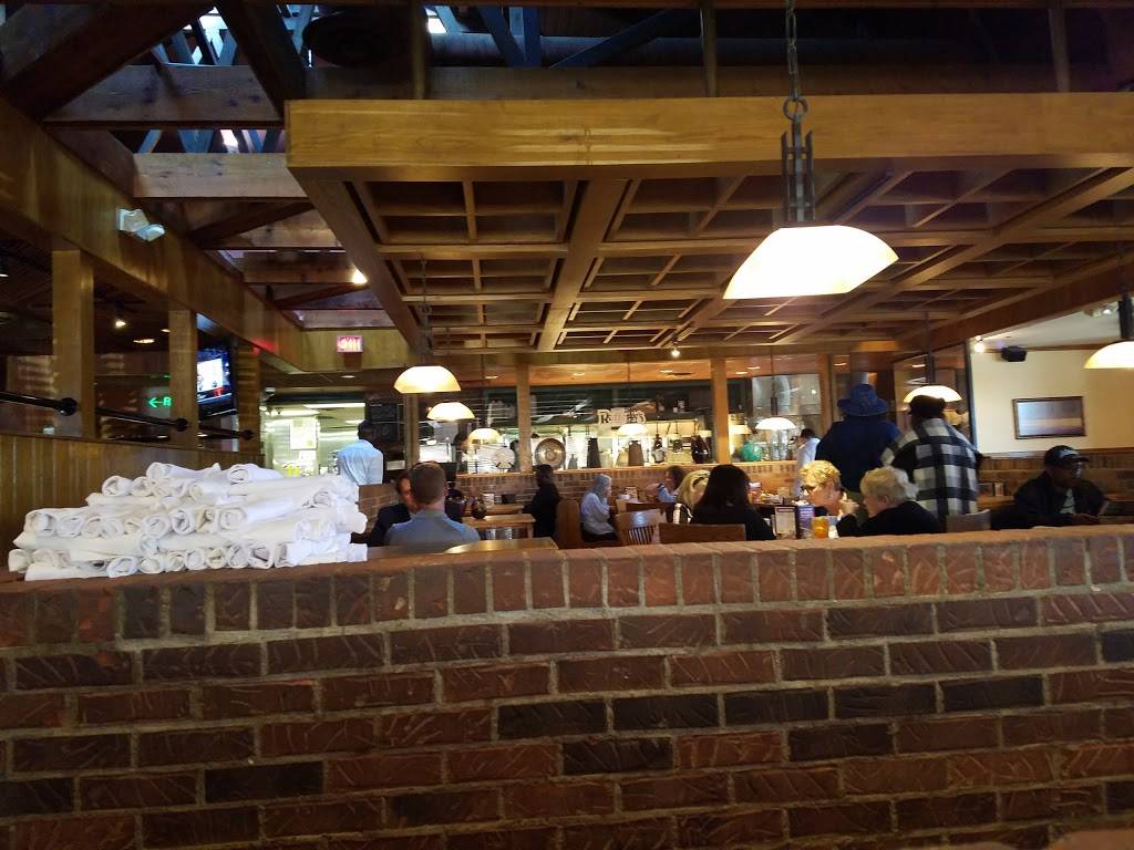 Raffertys of Memphis | restaurant | 4542 Poplar Ave, Memphis, TN 38117, USA | 9013740096 OR +1 901-374-0096