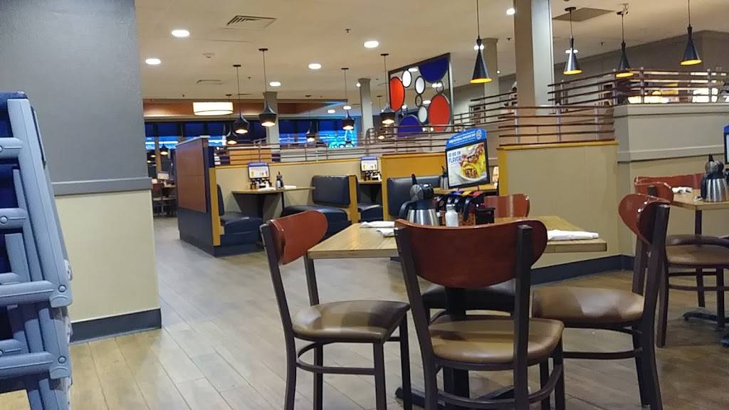 IHOP | bakery | 1474 Southlake Plaza Dr, Morrow, GA 30260, USA | 7709617112 OR +1 770-961-7112