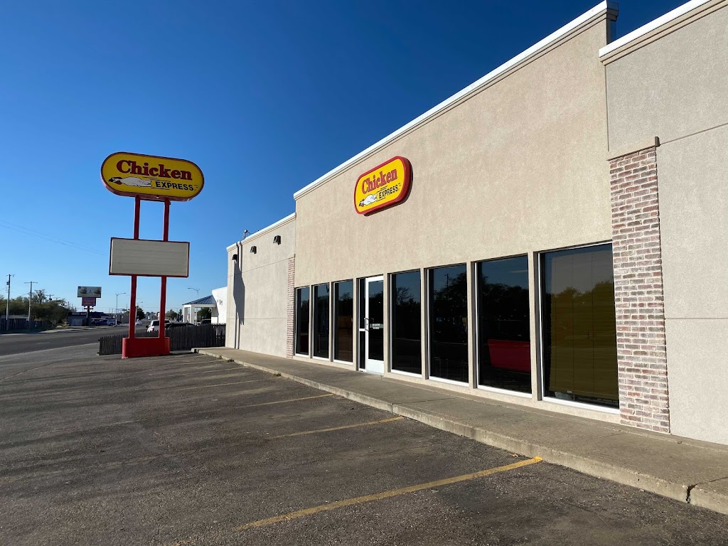 Chicken Express | meal takeaway | 2201 Perryton Pkwy, Pampa, TX 79065, USA | 8066692442 OR +1 806-669-2442