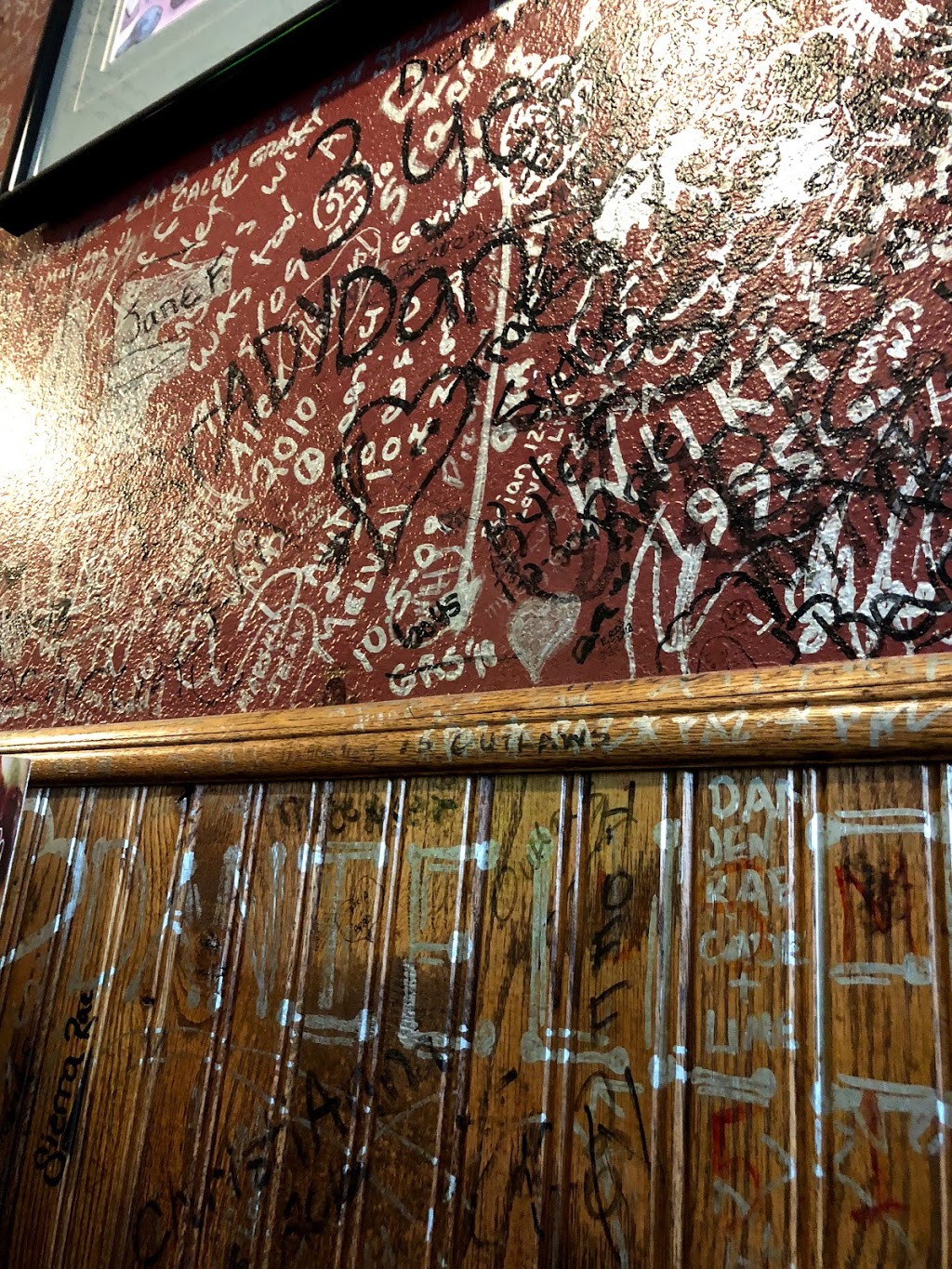 Tomacellis Pizza & Pasta | restaurant | 2309 W 12th St, Sioux Falls, SD 57104, USA | 6053358500 OR +1 605-335-8500