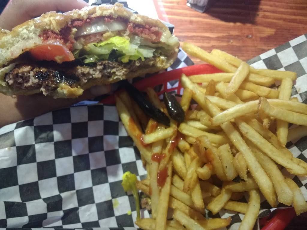 Baja Burgers | restaurant | Calle Ambar 555, Carlos Pacheco I, 22810 Ensenada, B.C., Mexico | 016462480917 OR +52 646 248 0917