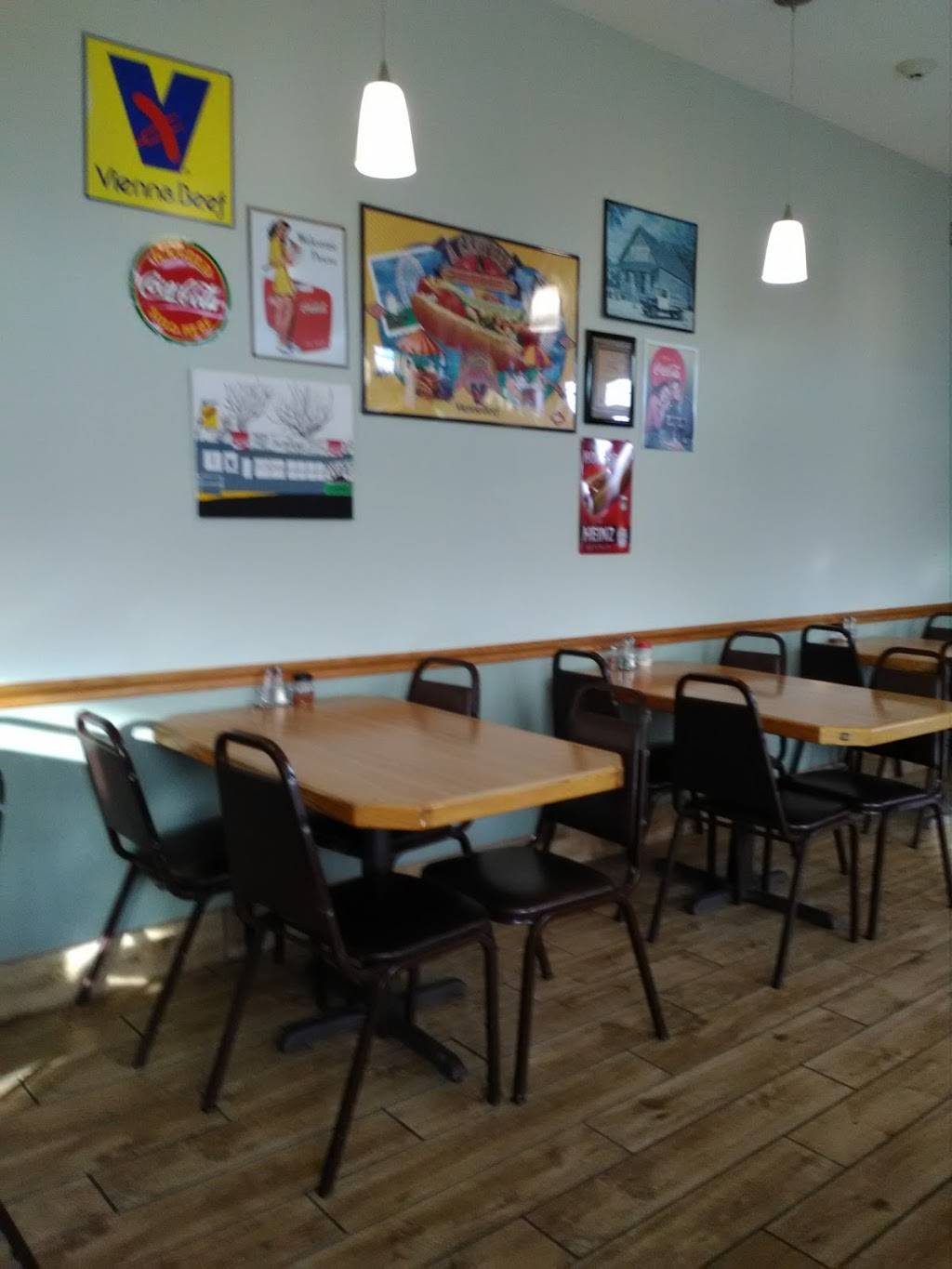 The Pizza Place | restaurant | 130 W Main St, Round Lake Park, IL 60073, USA | 8475462425 OR +1 847-546-2425