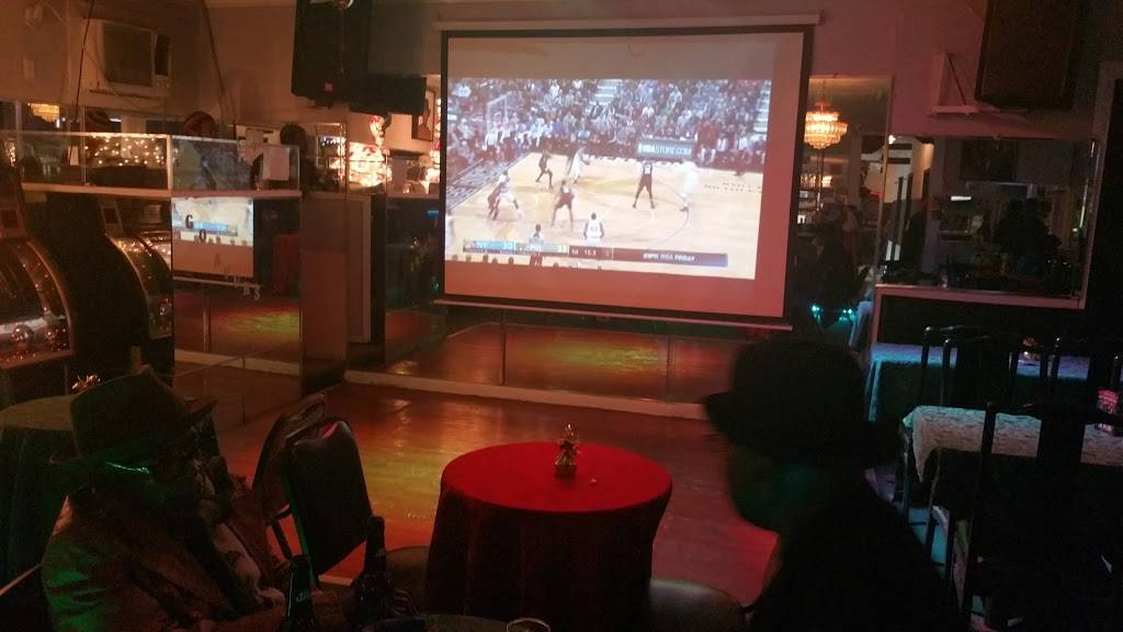 Nairobi Bar & Grill | restaurant | 514 N Hackberry, San Antonio, TX 78202, USA | 2102220011 OR +1 210-222-0011