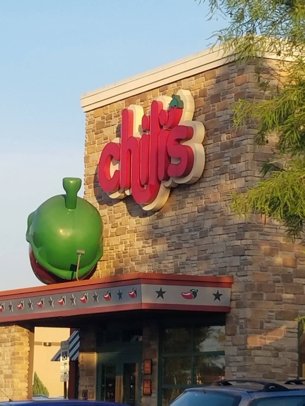 Chilis Grill & Bar | restaurant | 203 Howell St, Fultondale, AL 35068, USA | 2058494474 OR +1 205-849-4474