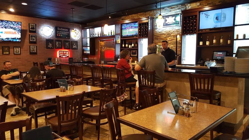 Casanova Brothers Pizza | restaurant | 959 N Val Vista Dr, Gilbert, AZ 85234, USA | 4805396200 OR +1 480-539-6200