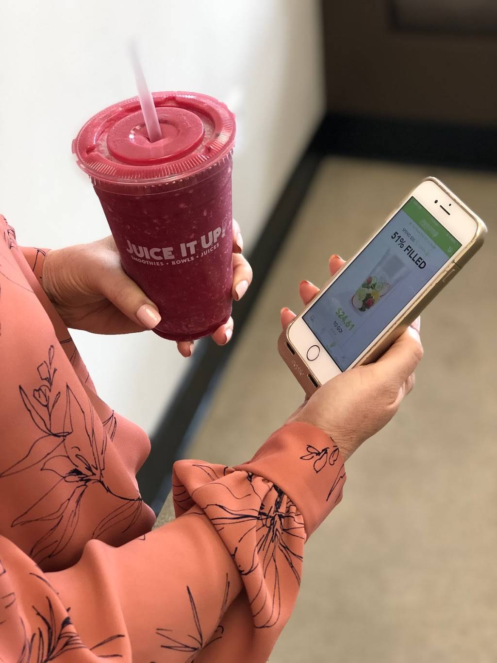 Juice It Up! | restaurant | 5280 N Jackson Ave, Fresno, CA 93710, USA | 5593703042 OR +1 559-370-3042