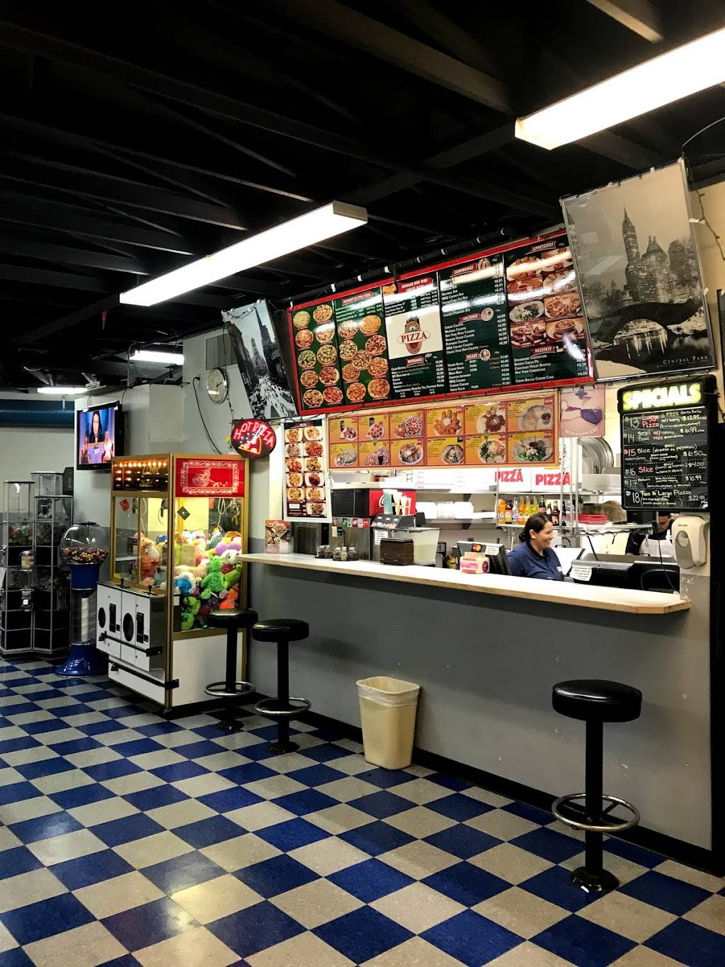 NY Style Central Park Pizza | restaurant | 220 N Victory Blvd, Burbank, CA 91502, USA | 8189537492 OR +1 818-953-7492