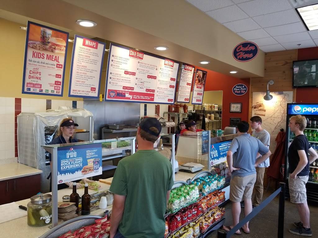 Jersey Mikes Subs | meal takeaway | 5006 Northwest Hwy E, Crystal Lake, IL 60014, USA | 8153560808 OR +1 815-356-0808