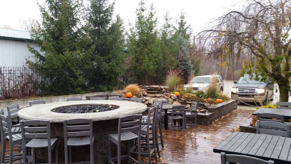 Sleepy Owl Supper Club | restaurant | 11374 IN-13, Syracuse, IN 46567, USA | 5744574840 OR +1 574-457-4840