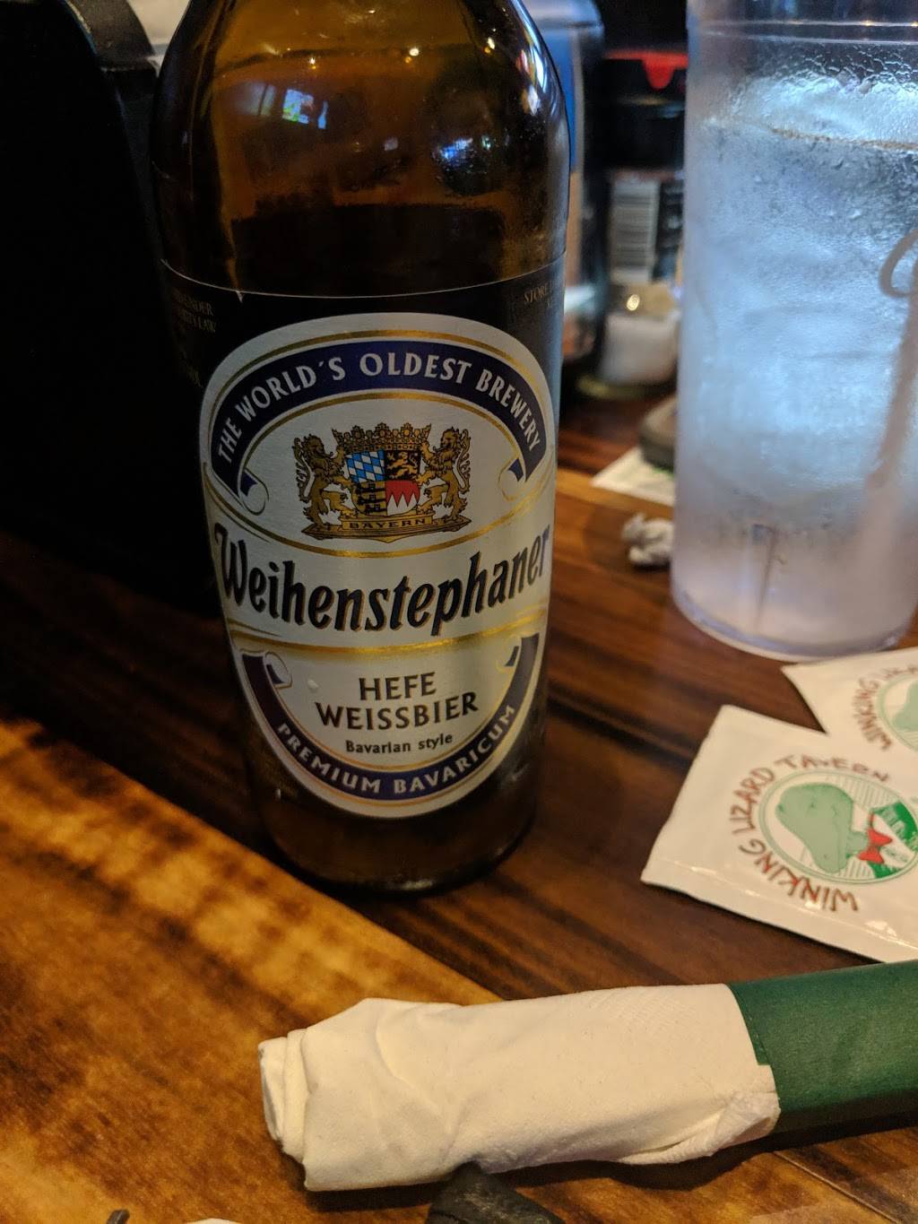 Winking Lizard Tavern | restaurant | 7995 E Broad St, Blacklick, OH 43004, USA | 6144903070 OR +1 614-490-3070