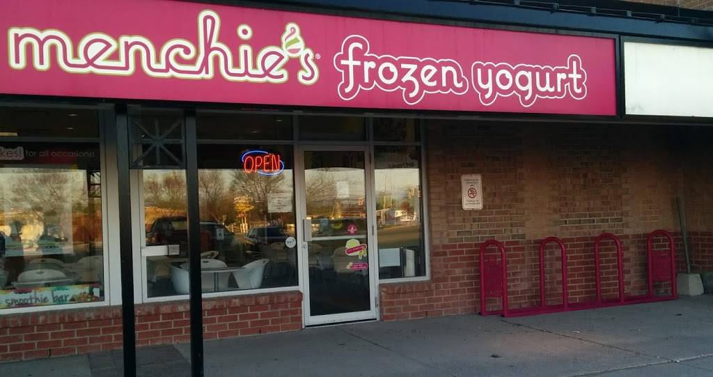 Menchies | restaurant | 150 Sidney St, Belleville, ON K8P 5E2, Canada | 6137790900 OR +1 613-779-0900