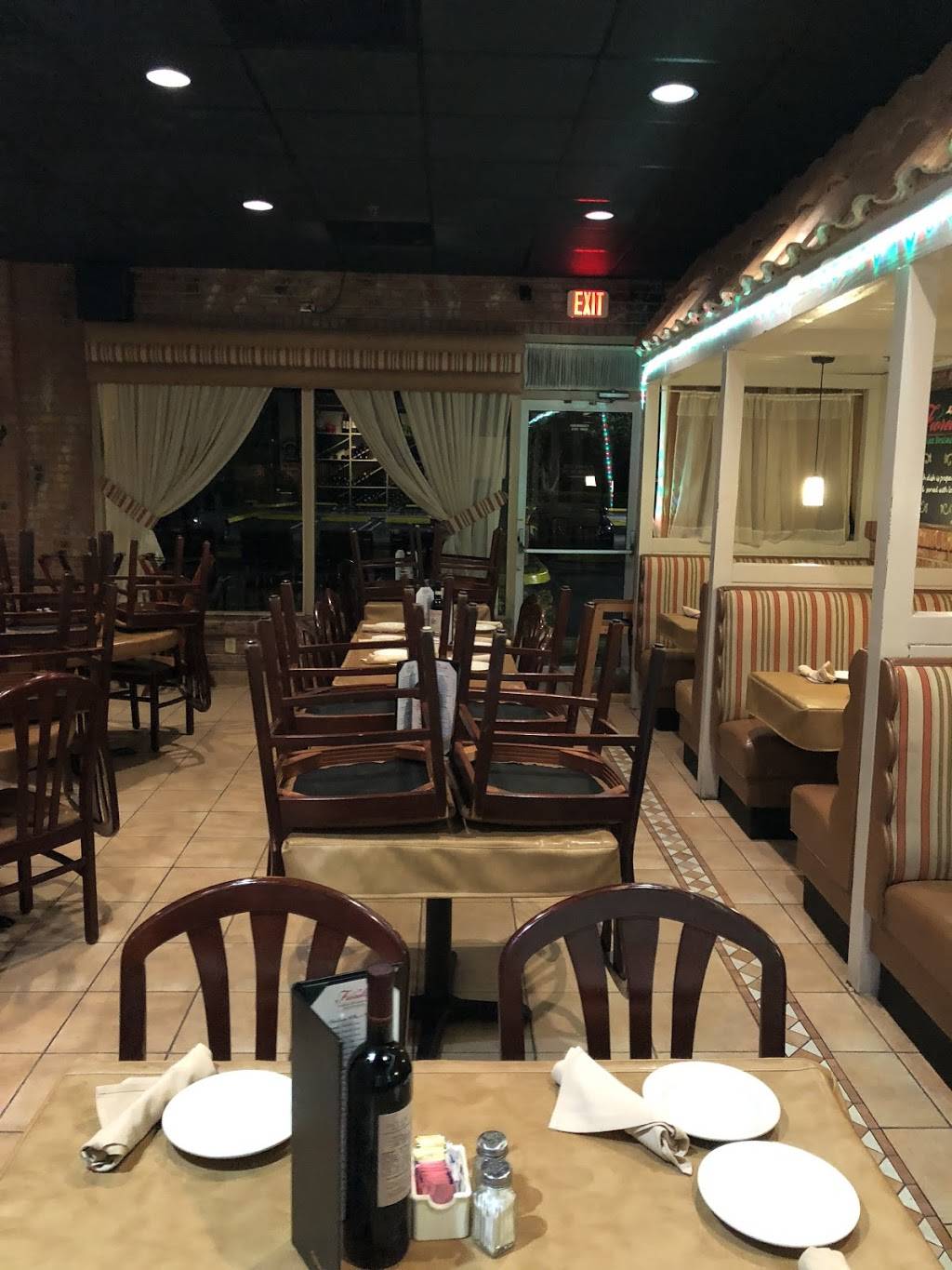 Fiorella Italian Restaurant | restaurant | 7008 Charleston Shores Blvd, Lake Worth, FL 33467, USA | 5619634999 OR +1 561-963-4999