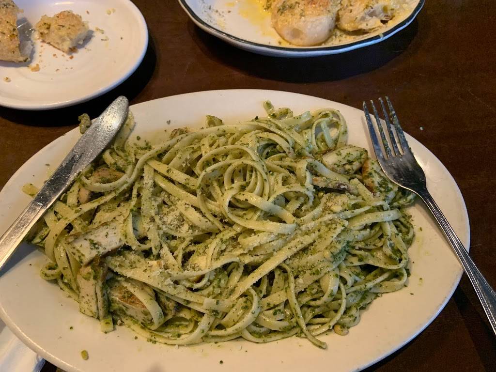 Lil Anthonys Pizza | restaurant | 425 Avalon Park S Blvd, Orlando, FL 32828, USA | 4077378241 OR +1 407-737-8241