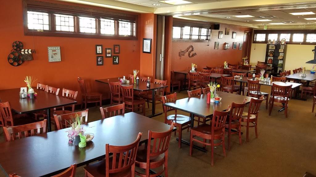 Bella Rosa Golf Course | restaurant | 5830 Bella Rosa Pkwy, Longmont, CO 80504, USA | 3036782940 OR +1 303-678-2940