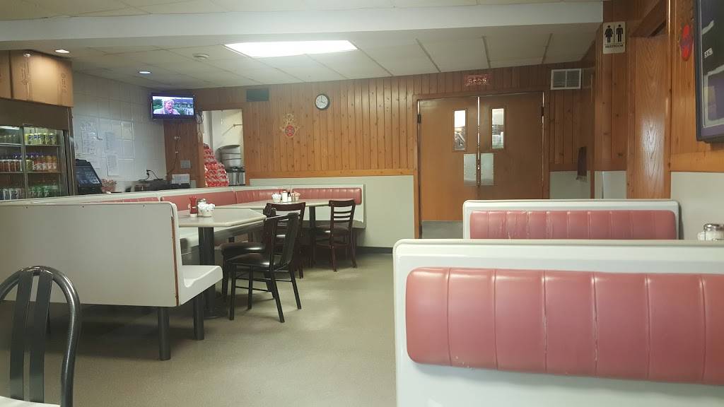 Yins Restaurant | meal takeaway | 40 Main St S, Waterford, ON N0E 1Y0, Canada | 5194438678 OR +1 519-443-8678