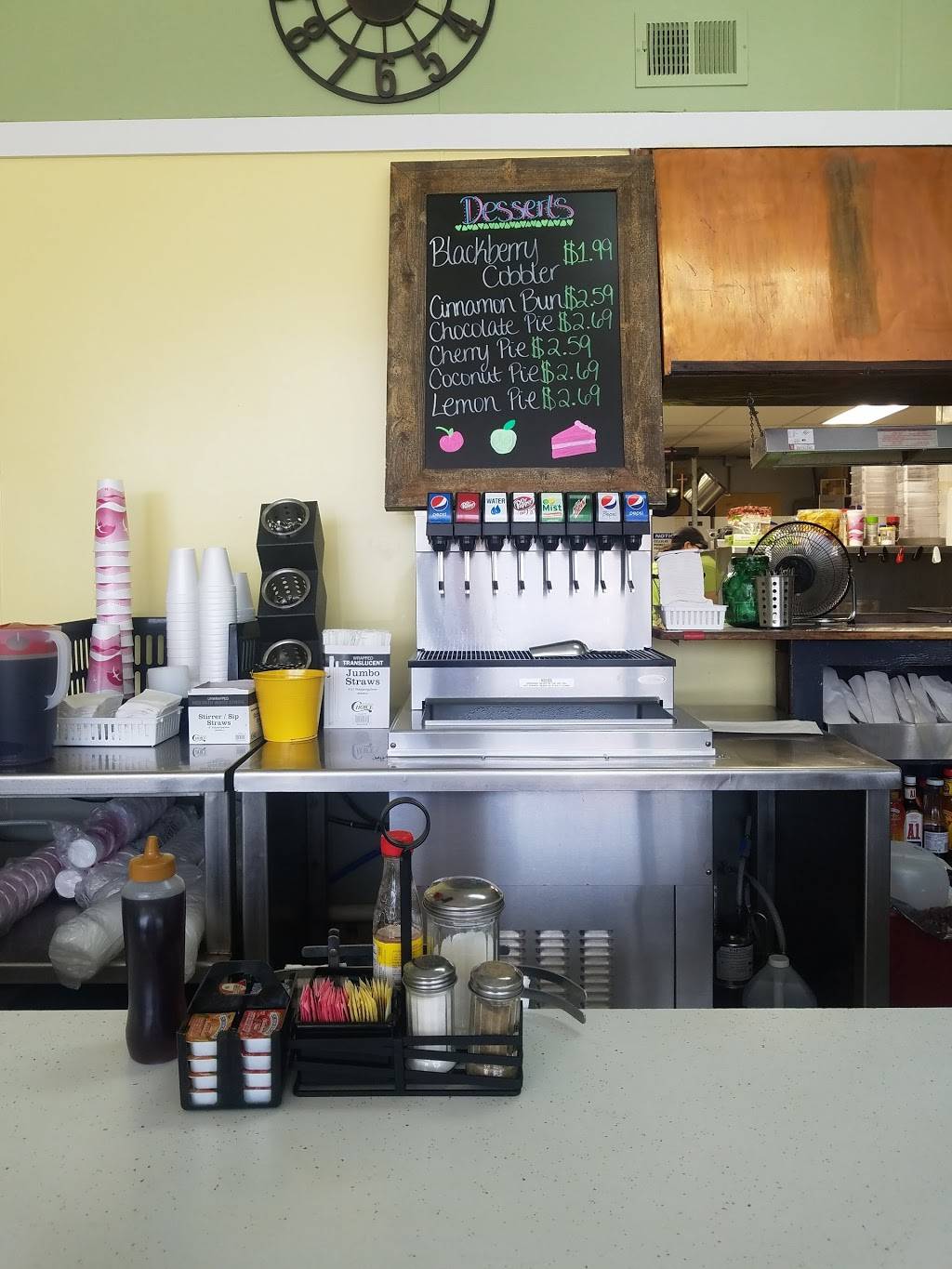 Weasies Kitchen | restaurant | 130 E Broad St, Waynesboro, VA 22980, USA | 5409430500 OR +1 540-943-0500