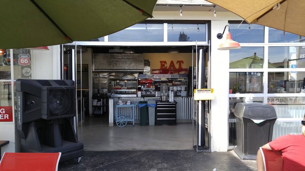 The Berg ~ Urban Diner | restaurant | 111 E 1st St, Newberg, OR 97132, USA | 9718328679 OR +1 971-832-8679