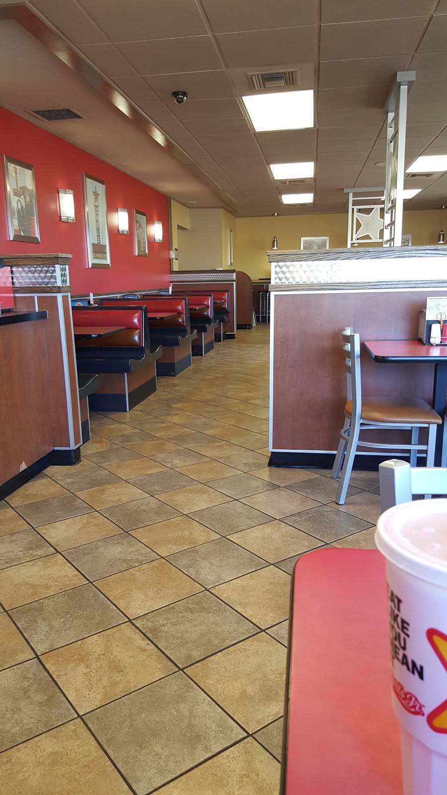 Carls Jr. | restaurant | 23320 Lyons Ave, Newhall, CA 91321, USA | 6612556979 OR +1 661-255-6979