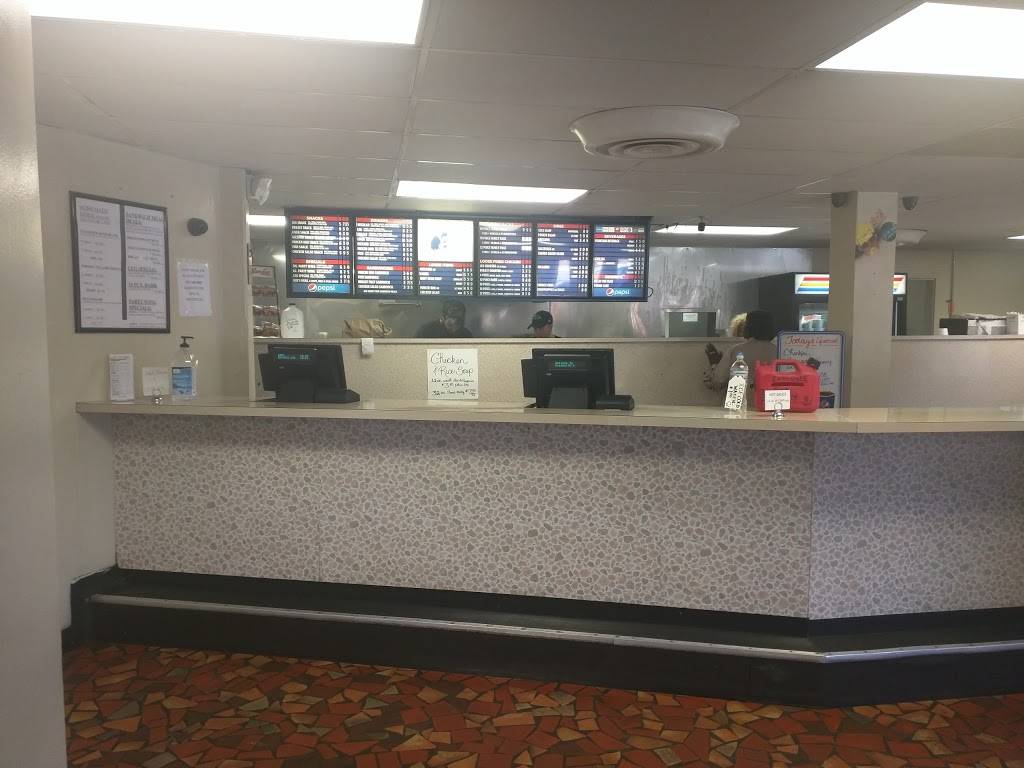 Moseberths Fried Chicken | restaurant | 1505 Airline Blvd, Portsmouth, VA 23707, USA | 7573931721 OR +1 757-393-1721