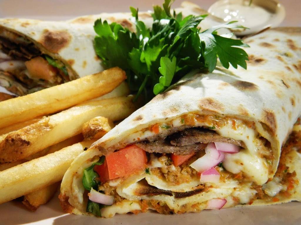 Zizis Cafe | restaurant | 2825 N Sheffield Ave, Chicago, IL 60657, USA | 7736979228 OR +1 773-697-9228